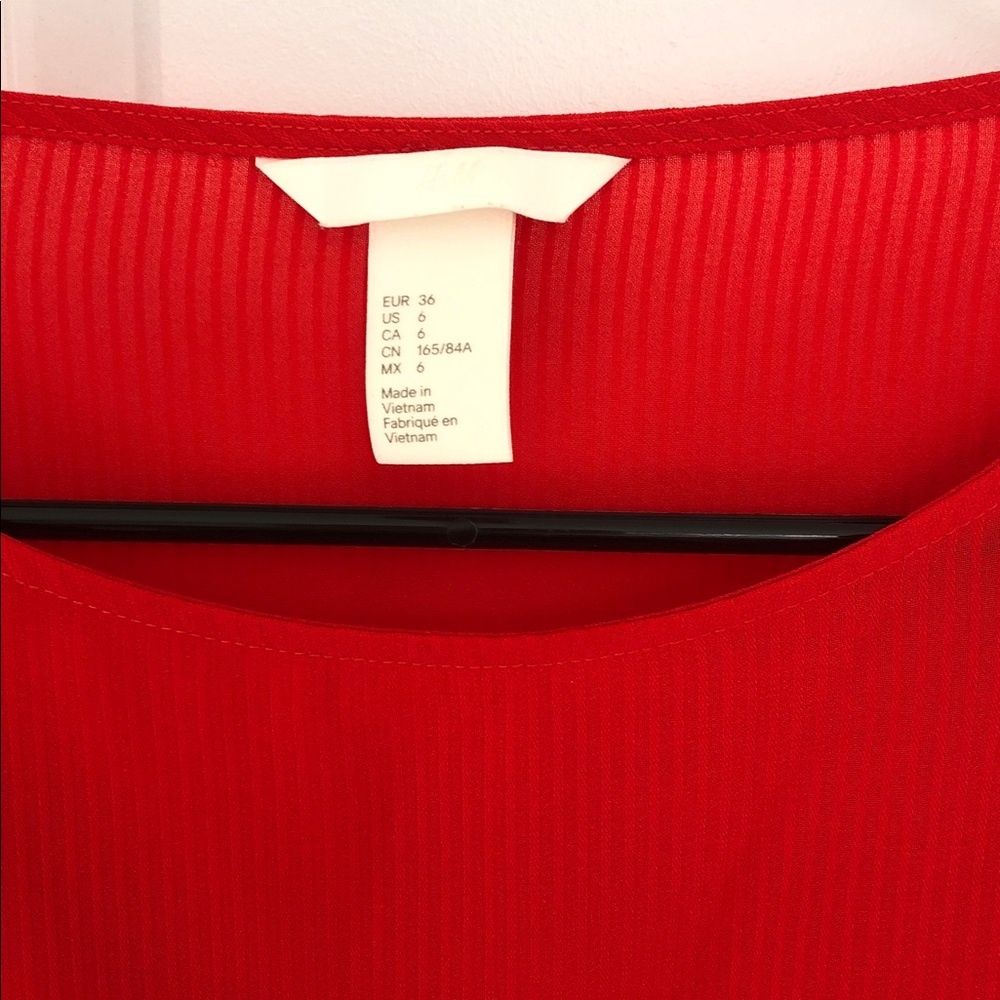 H&M Red Ruffle Sleeve Blouse - Picture 3 of 4